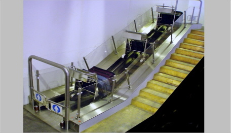 Kofferkuli up conveyor
