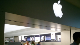 2007 der Apple Store in der "Rockawy Mall"